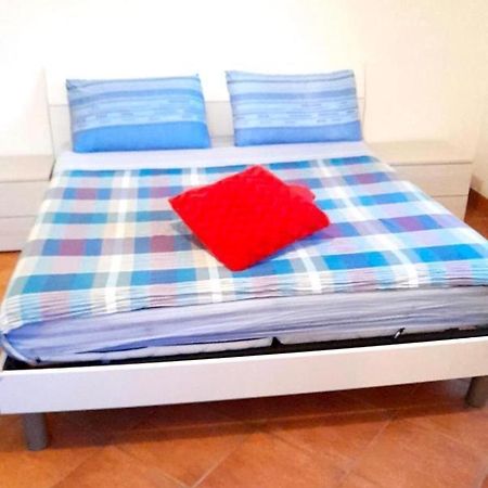 Gramsci First Apartment โมดินา ภายนอก รูปภาพ