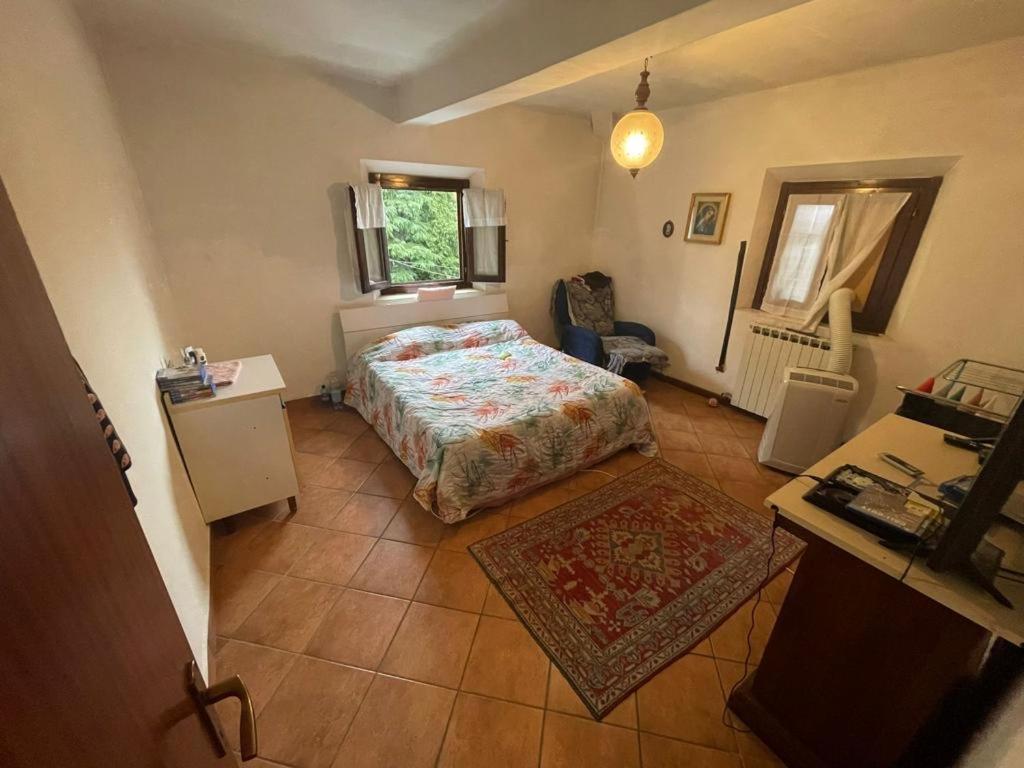 Gramsci First Apartment โมดินา ภายนอก รูปภาพ