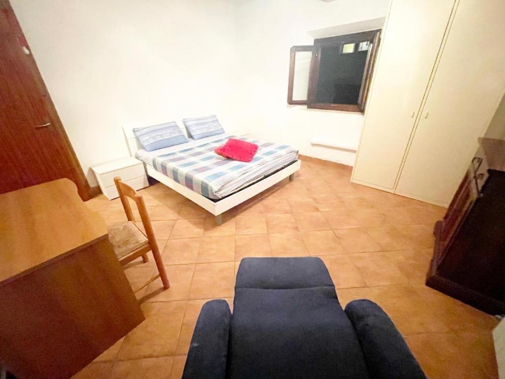 Gramsci First Apartment โมดินา ภายนอก รูปภาพ